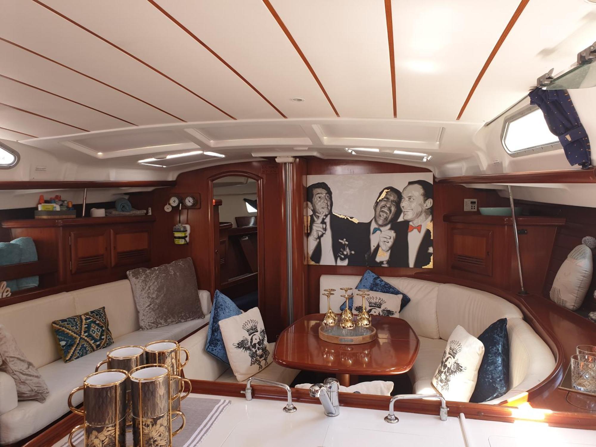 Luxury Yacht Stay "White Dove" Sleeps 6 Gibraltar Quarto foto
